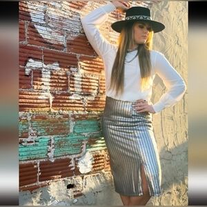 NWOT Lucky & Blessed Sequin Skirt - size Small
